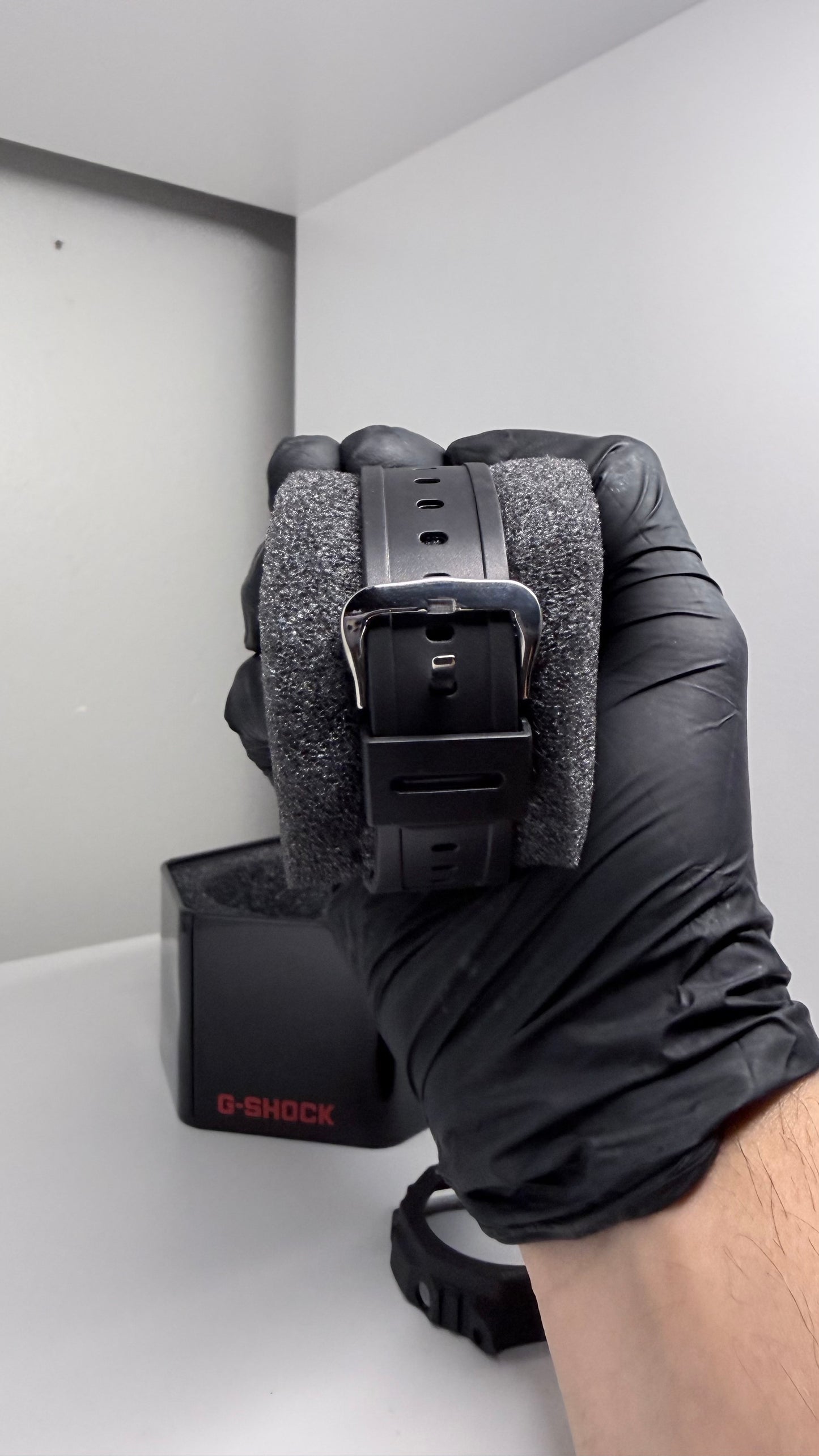 VVS1 Moissanite Bezel Watch – Black Dial