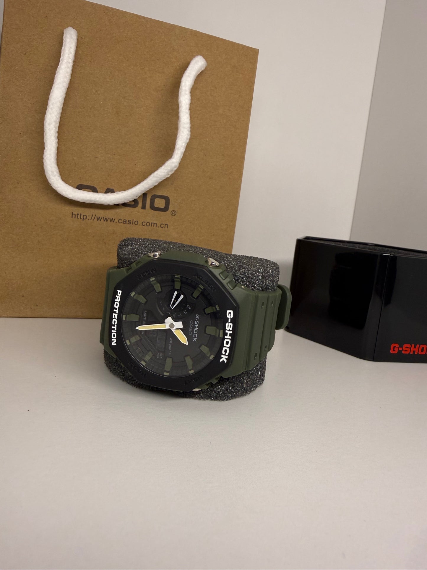 Shock-Style Olive Tactical Watch (Military Green Edition)