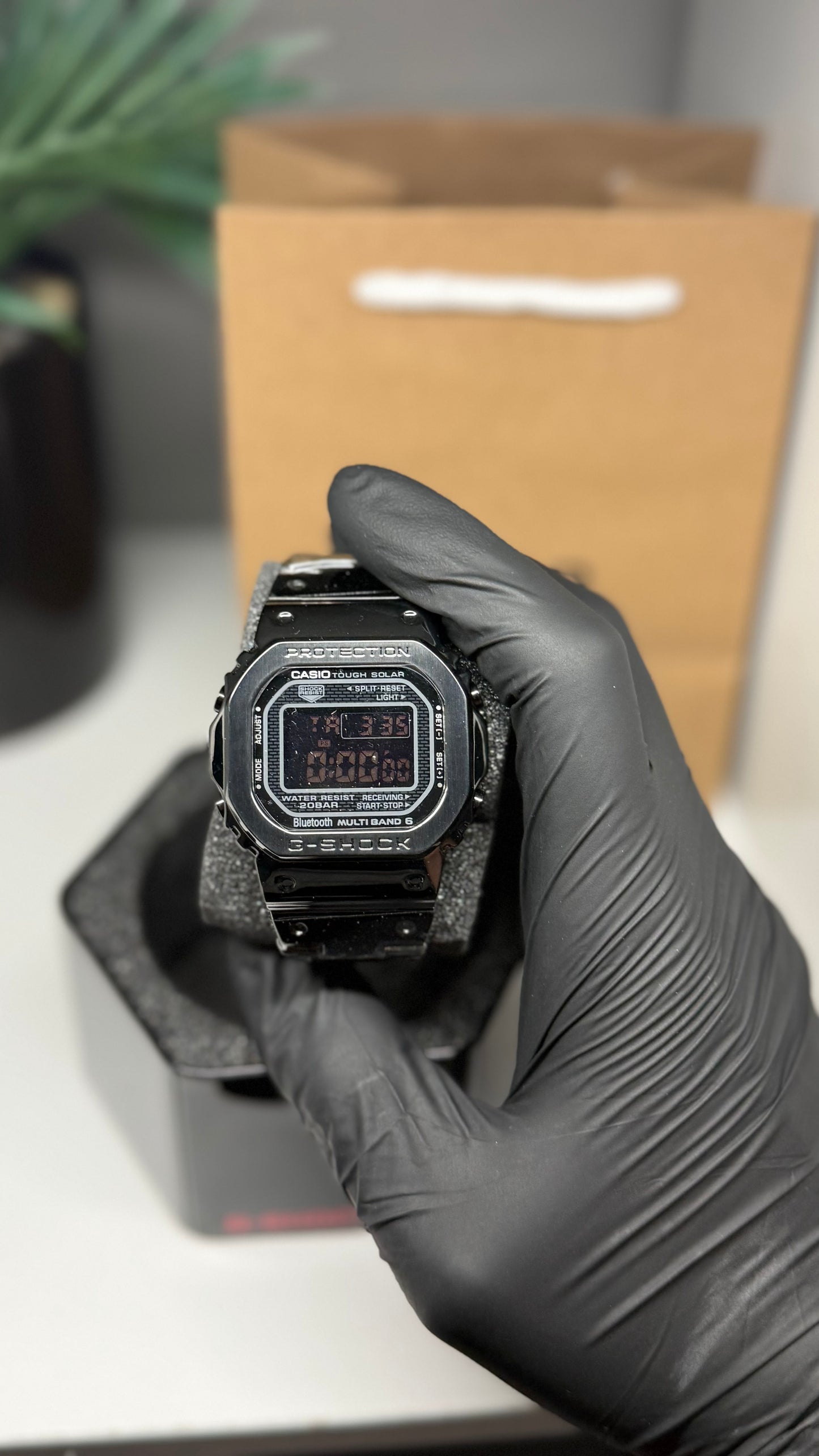 Black cat G shock ￼