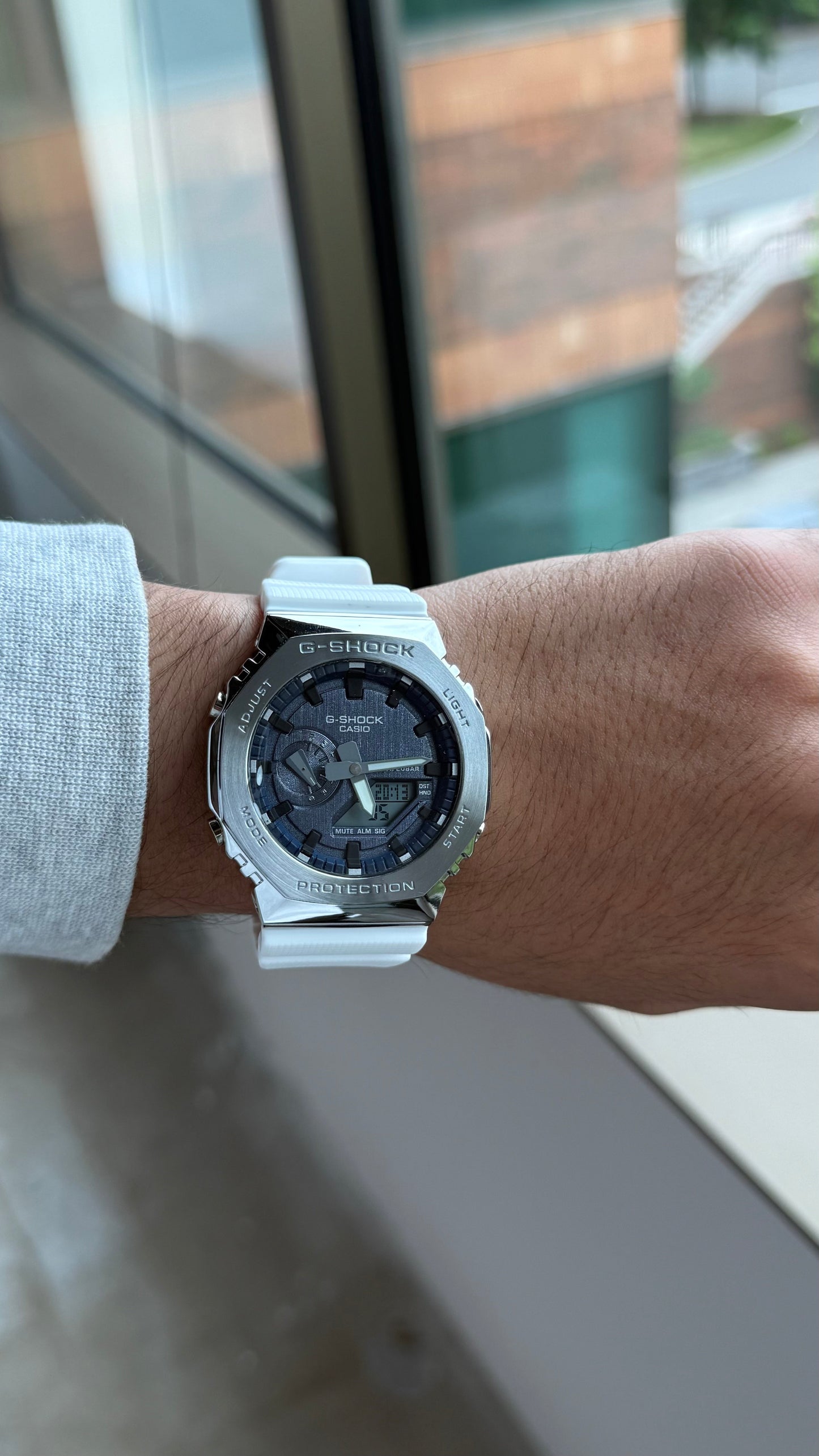 G-Shock GM-2100 White & Silver Edition