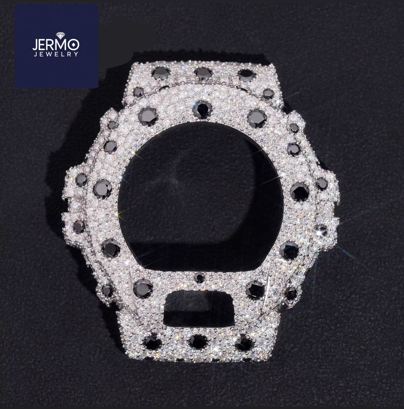 Fully Iced Moissanite Bezel – DW-6900