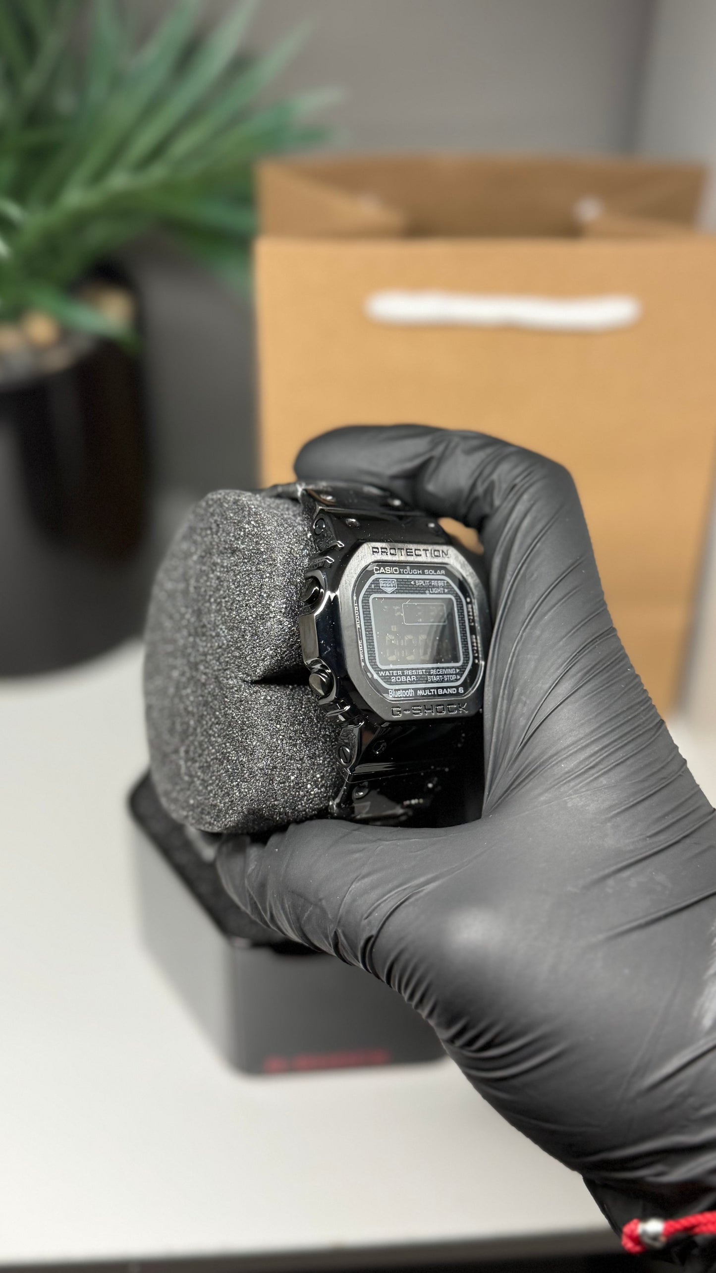 Black cat G shock ￼