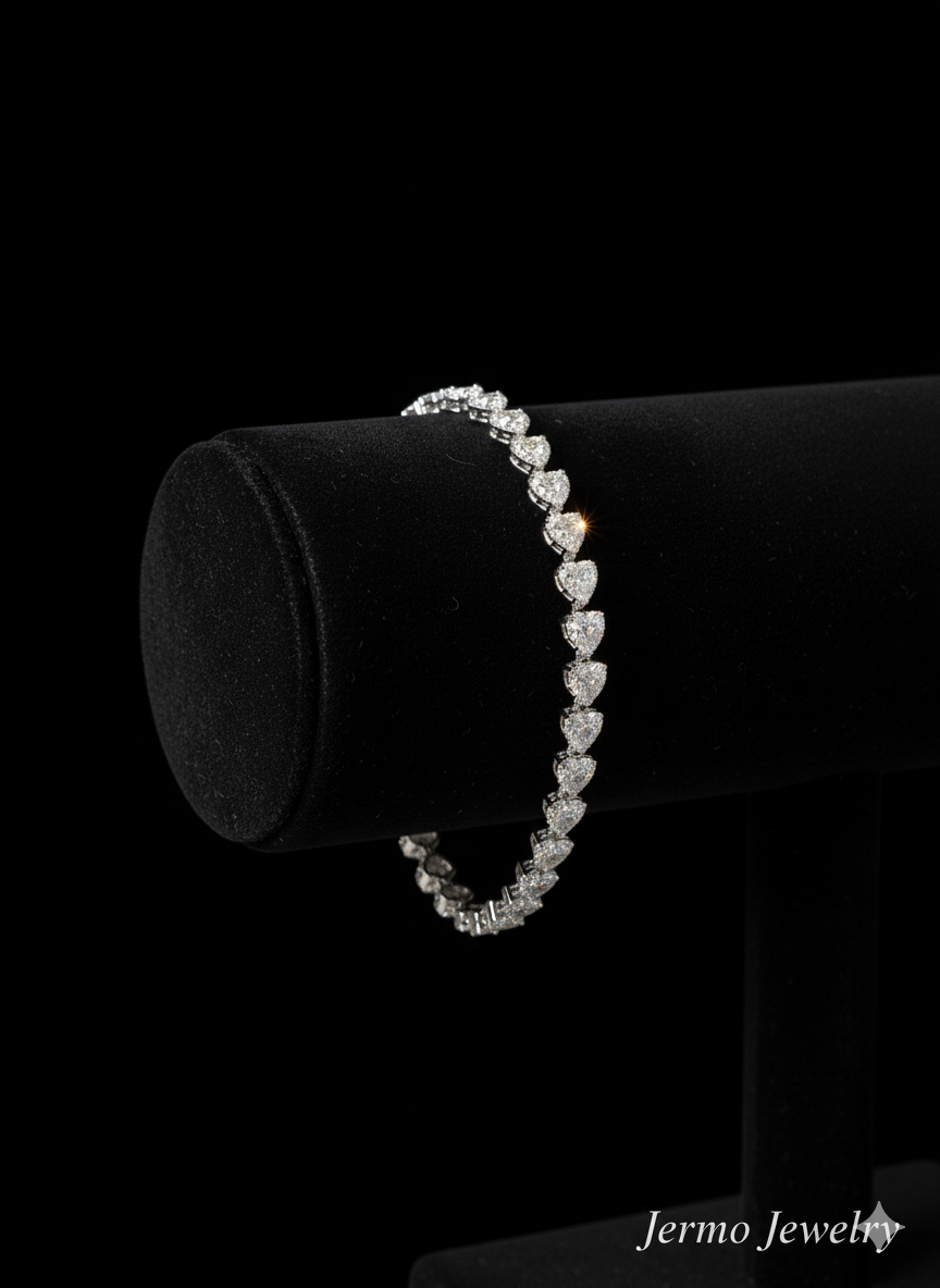 Moissanite Heart Bracelet – VVS Shine ✨